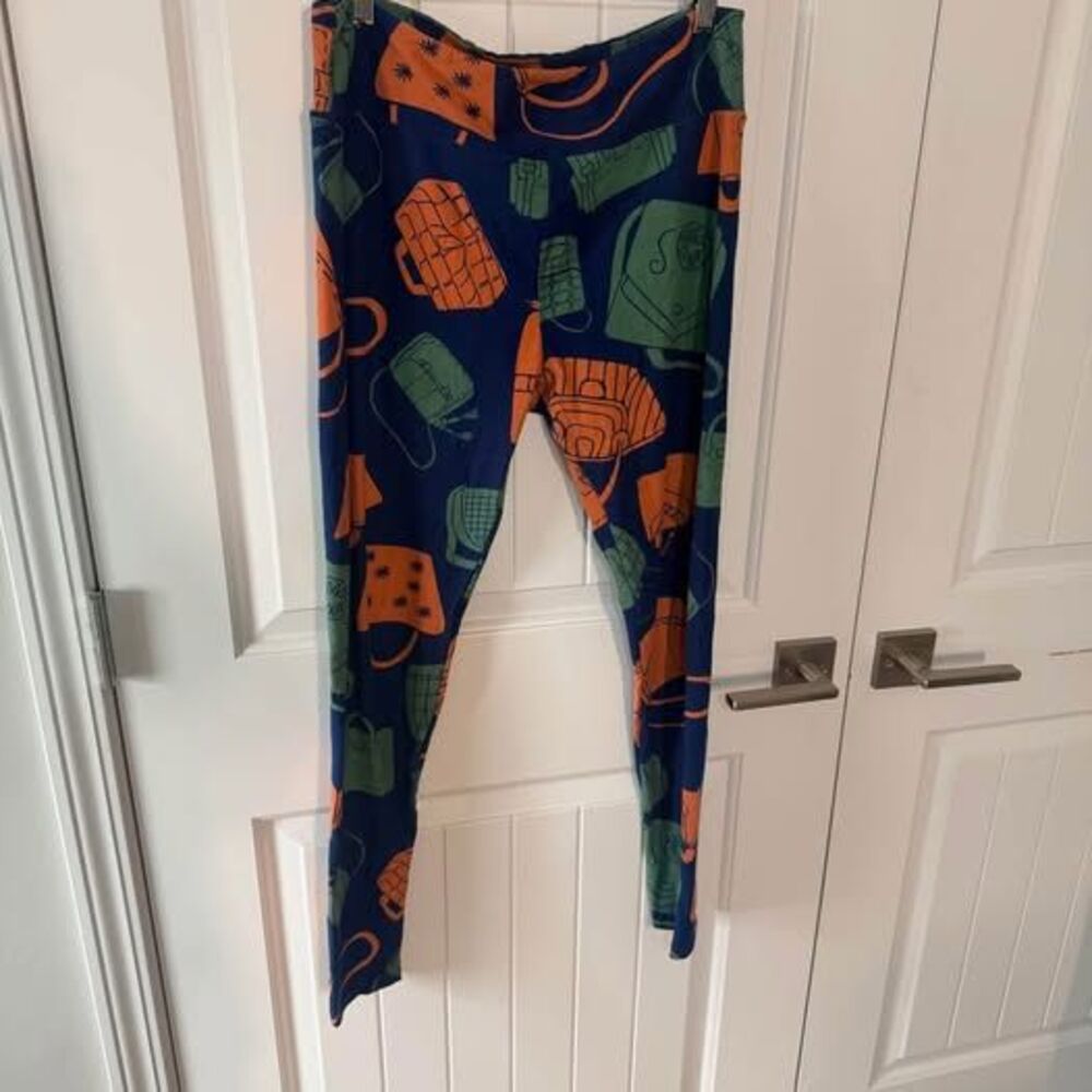 Plus Leggings Tall & Curvy Purse Lovers Lularoe coral, green and blue C7314